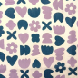 Preview: Weicher luftiger Bio Musselin in ecru mit blau und lila Blumenkonfetti gemustert