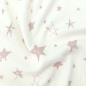 Preview: Kuschelweicher Ribjersey aus reiner Baumwolle mit Sternen in dunklem altrosa gemustert.