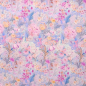 Preview: Weiche luftige Viskose in Flieder-Farbtönen mit sommerlichen Blumen gemustert
