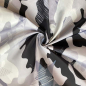Preview: Outdoorstoff in grau mit einem Camouflagemuster.