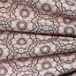 Preview: dekostoff aus baumwollgemisch in Altrosa gemustert mit geometrischen Blumen