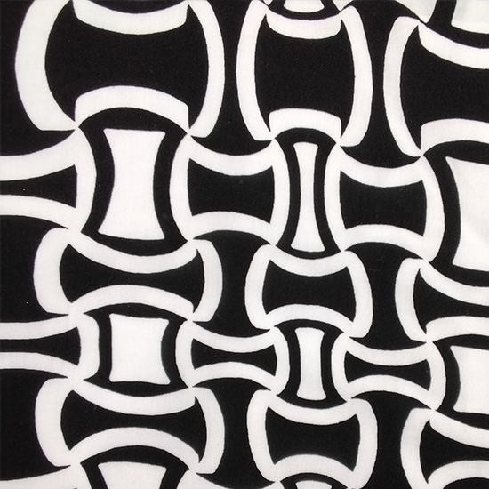 Viskosestoff mit abstraktem Muster in Weiß und Schwarz.