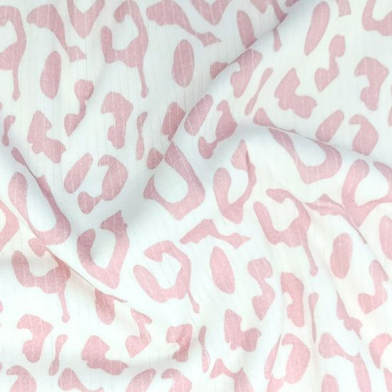 Kuschelweicher Ribjersey aus reiner Baumwolle mit Leoprint in rosa gemustert.