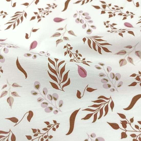 Leicht fallender Baumwollstoff in offwhite mit verschiedenen Blättern gemustert