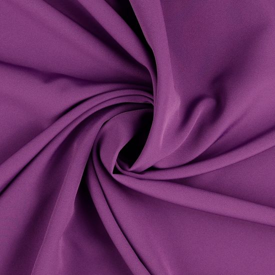Weicher, softfließender Stoff in violet