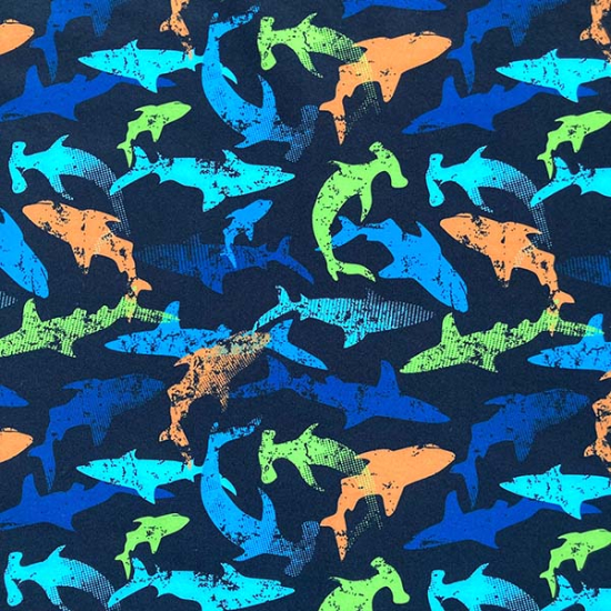 Softshell in blau mit bunten Haien gemustert