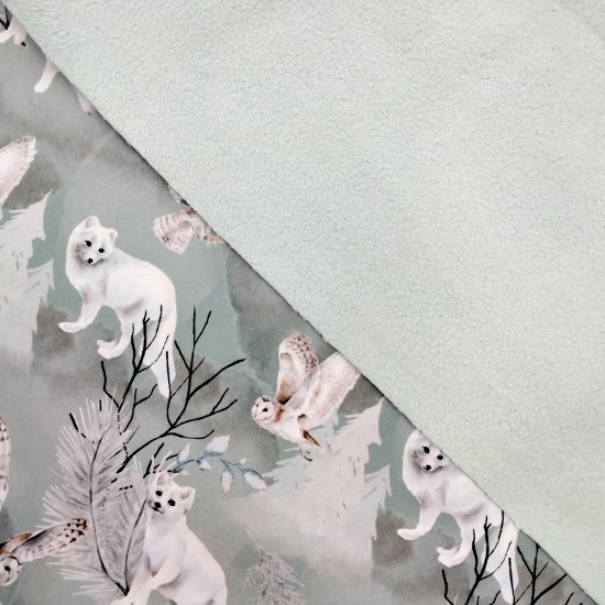 Softshellstoff in Jade mit Eulen und Polarfuechsen in arktischer Landschaft gemustert, ideal für Outdoorspielspass als Jacke oder Hose!
