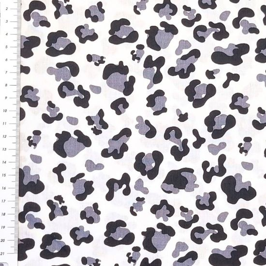 Baumwoll-Popeline in weiss mit Leopardenmuster
