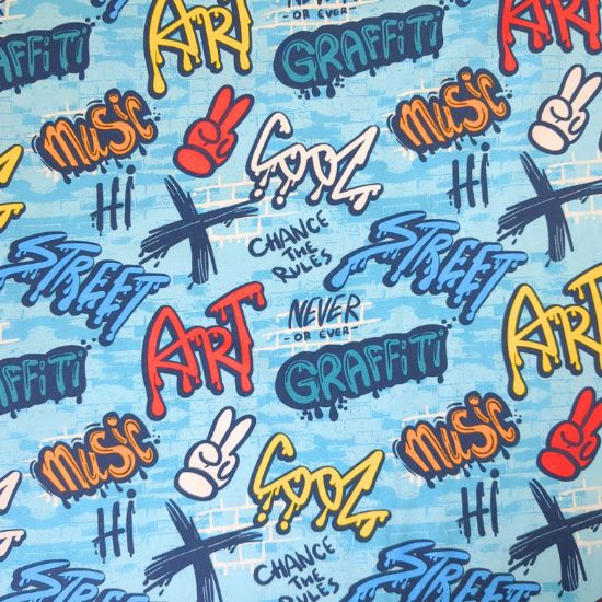 weicher Baumwolljersey in hellblau mit Graffiti Motiven gemustert