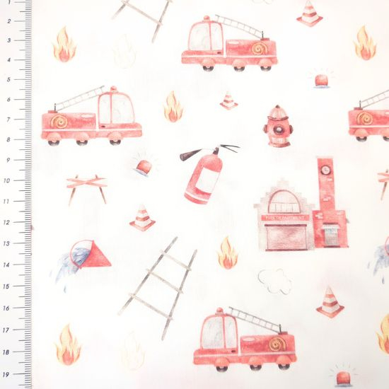 leichter Baumwollstoff in weiss mit Feuerwehrmotiven gemustert