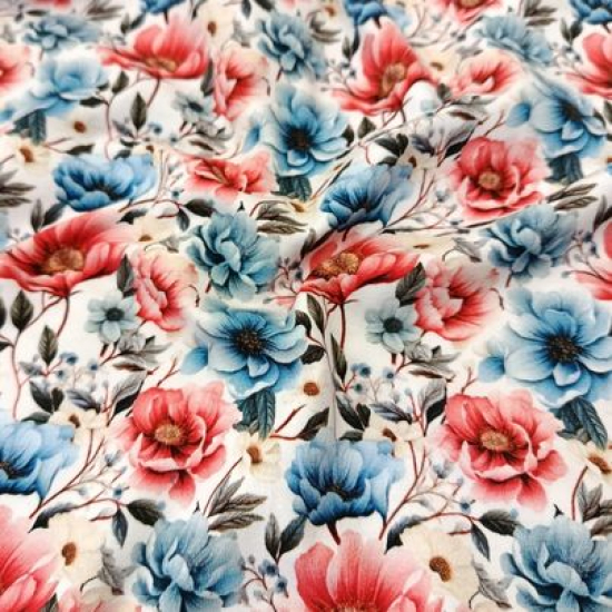 Kuschelweicher Jersey in weiss mit puderblauen und himbeerroten Mohnblüten gemustert