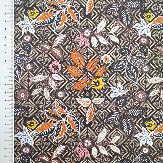 Bio-Baumwollstoff mit wunderschoenen Herbstblumen bedruckt