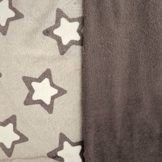 Kuscheliger Wellnessfleece in sand mit Sternen gemustert