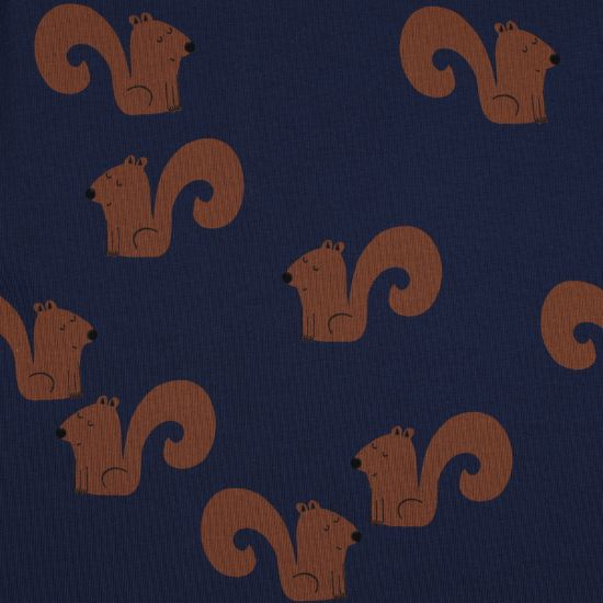 Kuschelweicher warmer Sweatstoff in marine mit Eichhörnchen gemustert