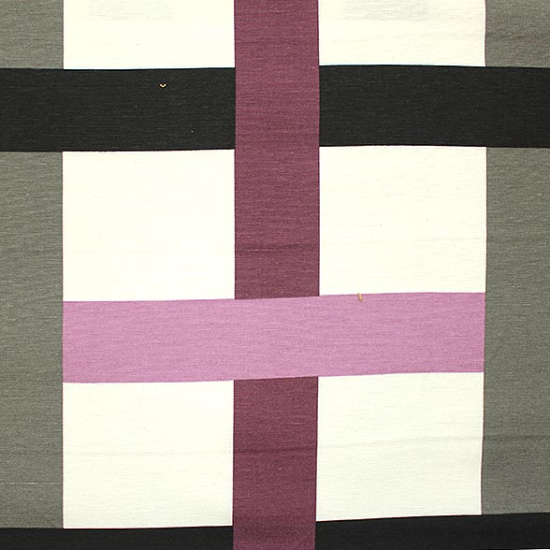 Dekostoff aus Baumwollgemisch in lila mit einem Karomuster